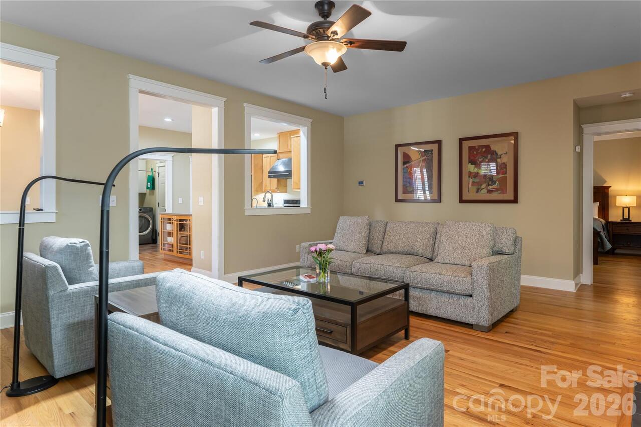 Listing Photo 18