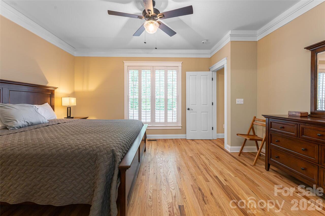 Listing Photo 25