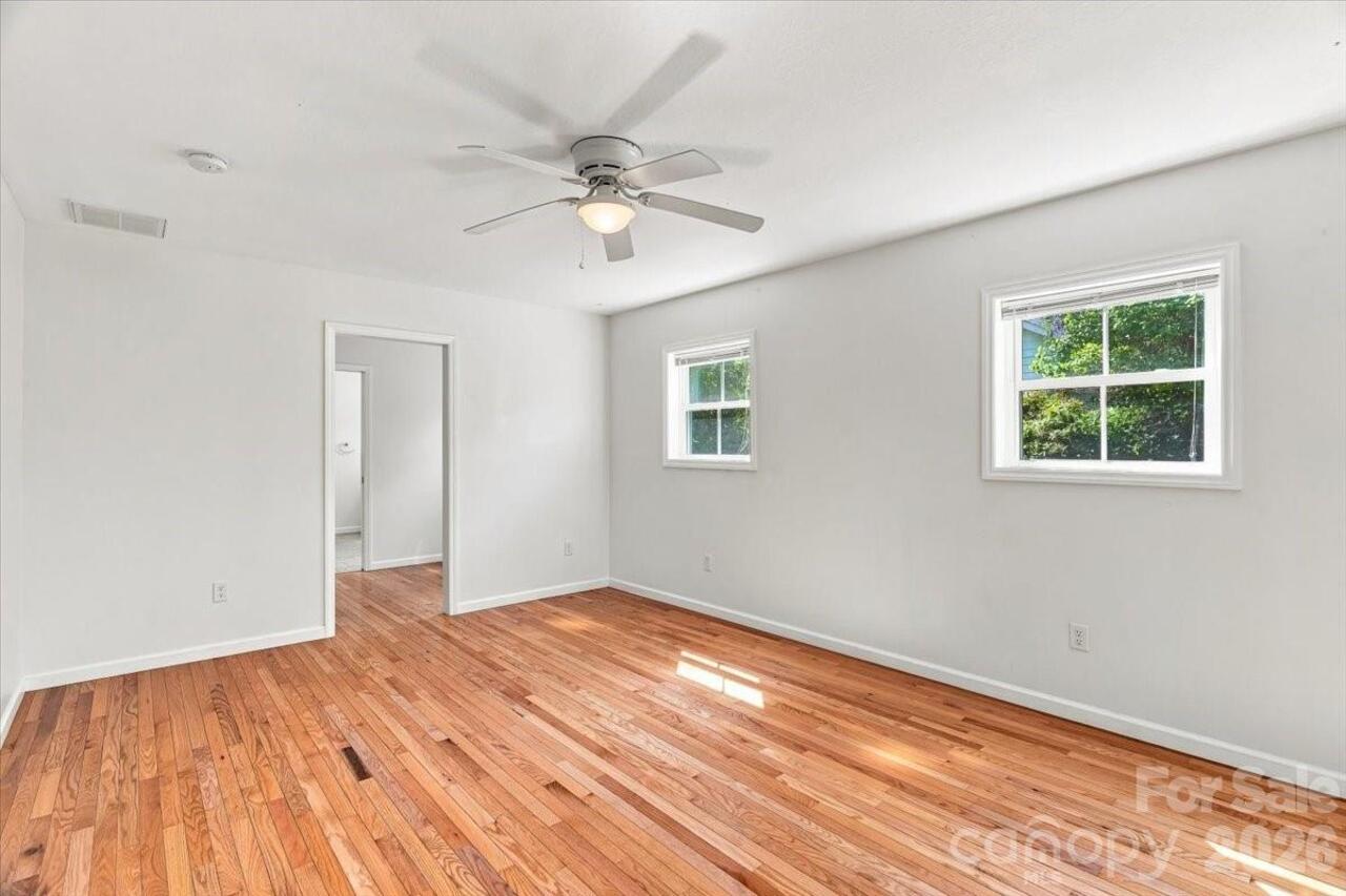 Listing Photo 21
