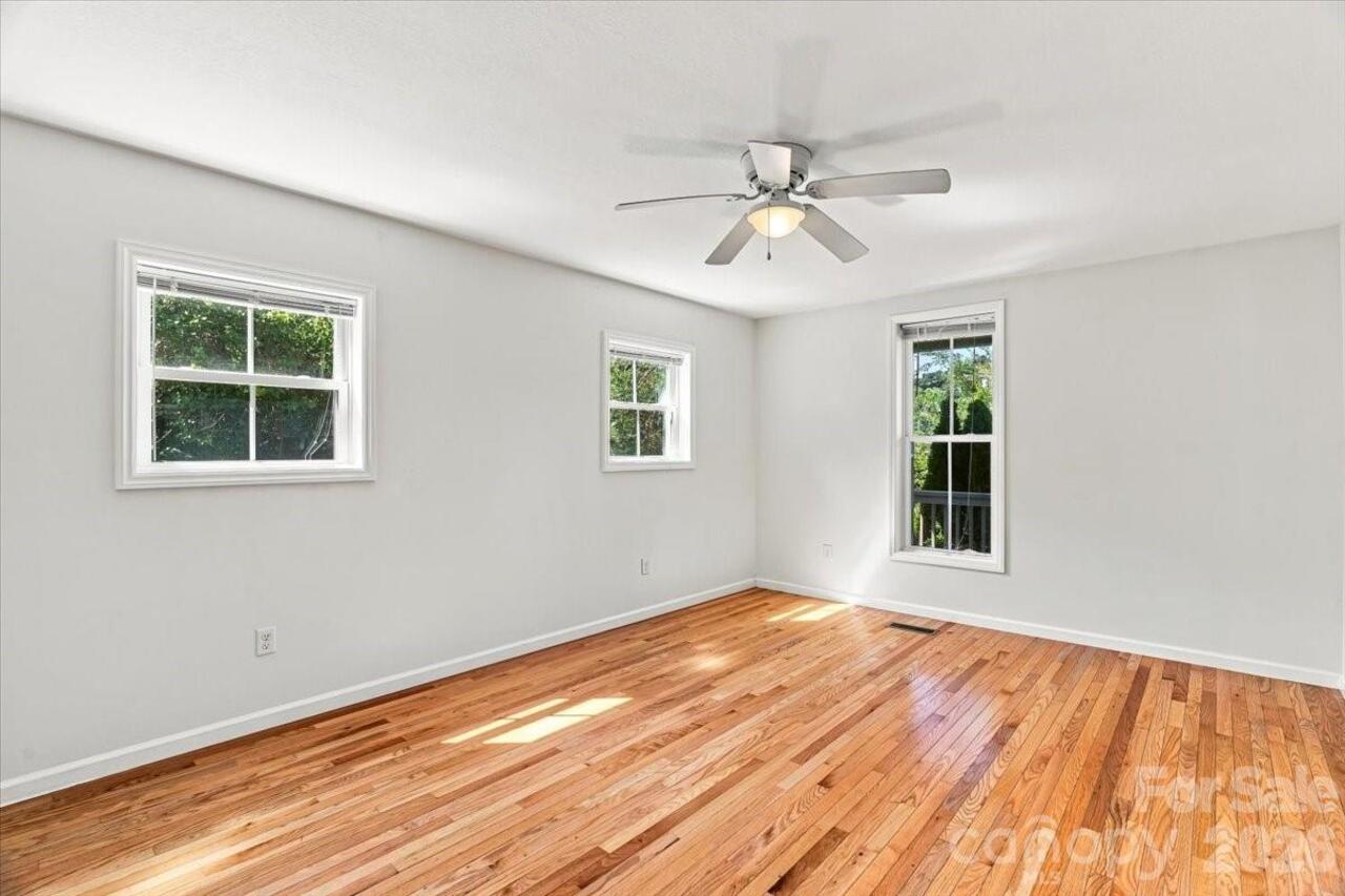 Listing Photo 22
