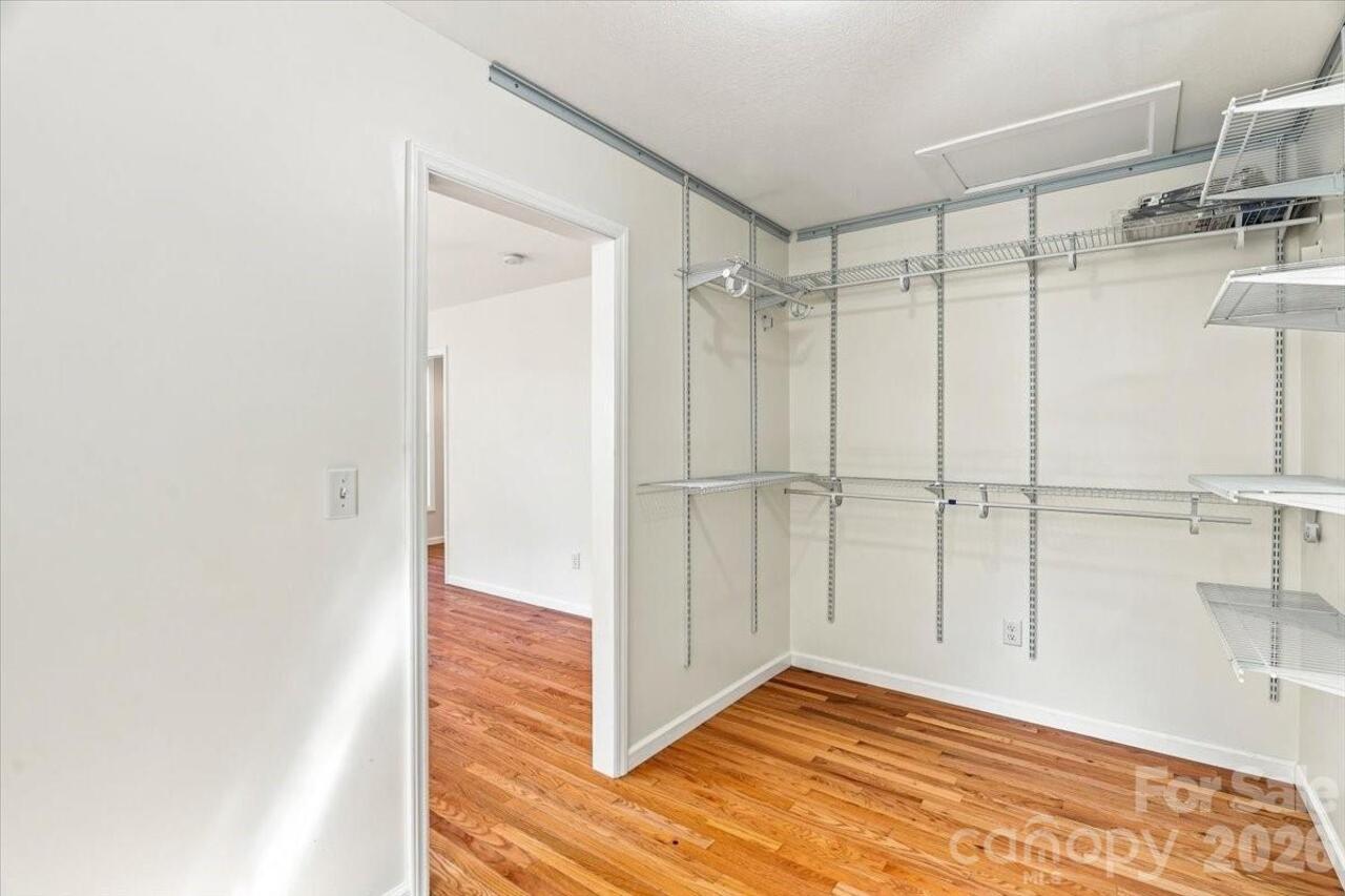 Listing Photo 24