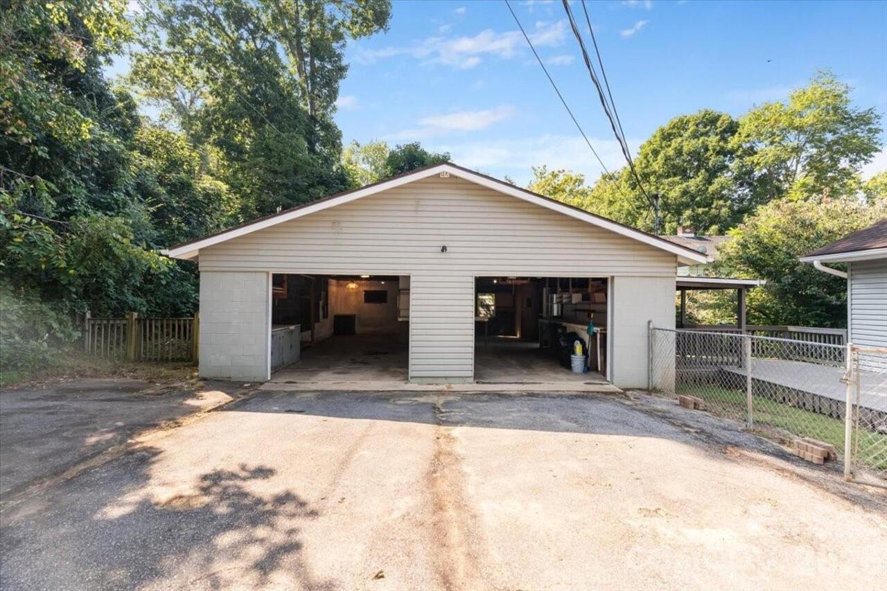 Listing Photo 28