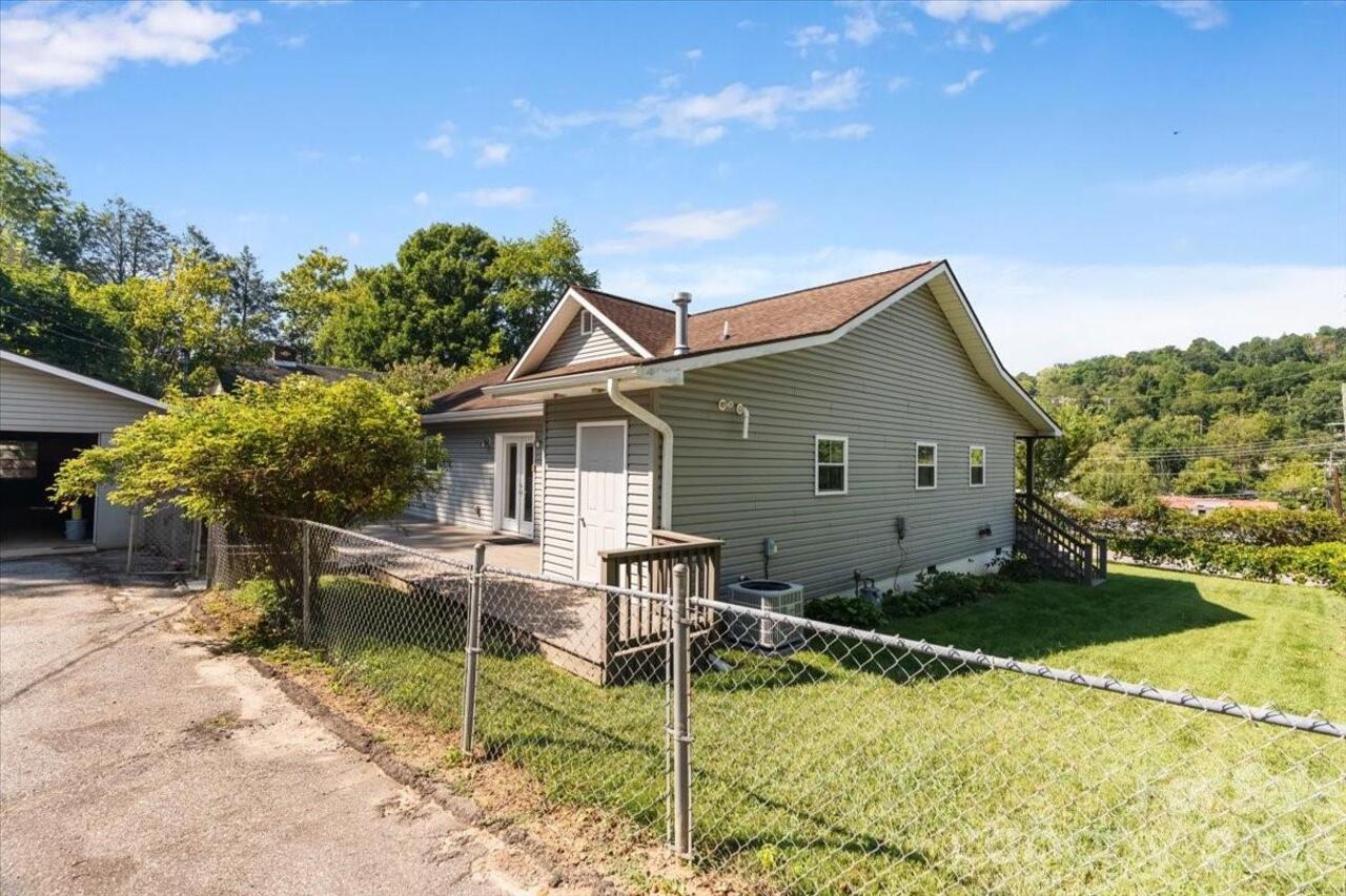 Listing Photo 36