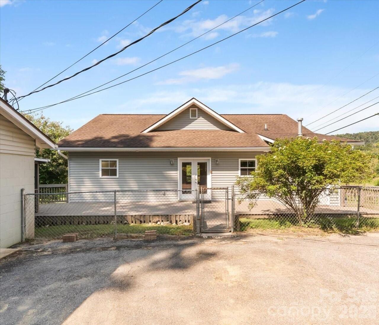 Listing Photo 37