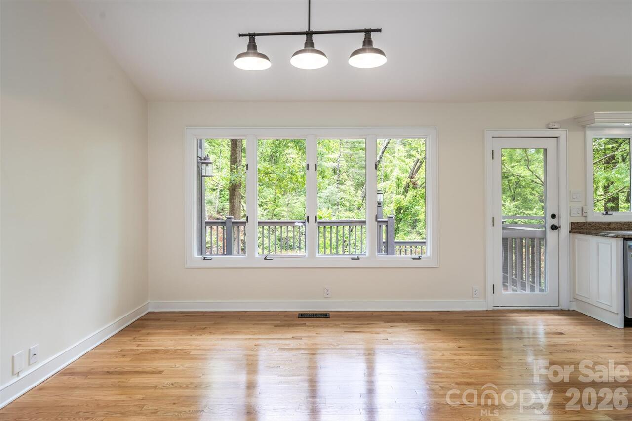 Listing Photo 7