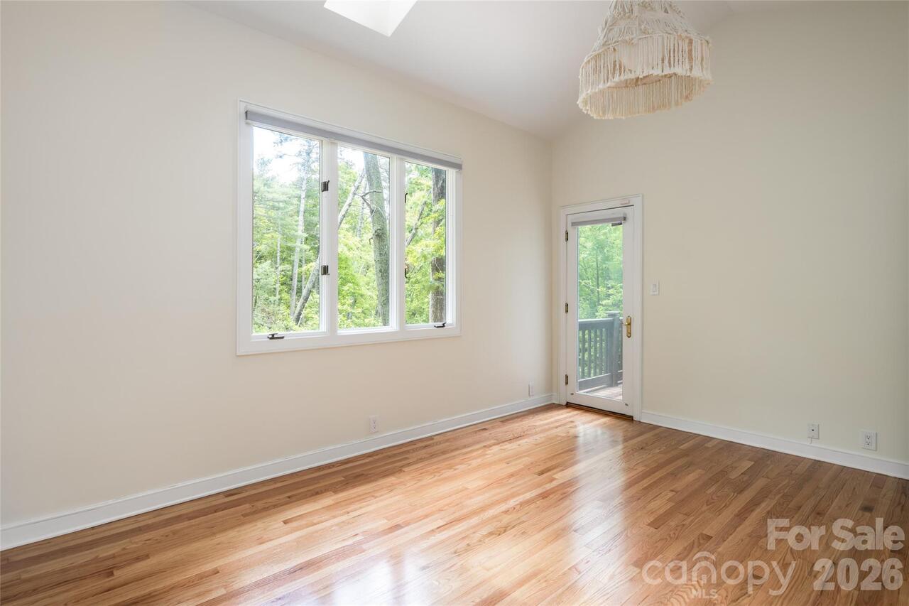 Listing Photo 24