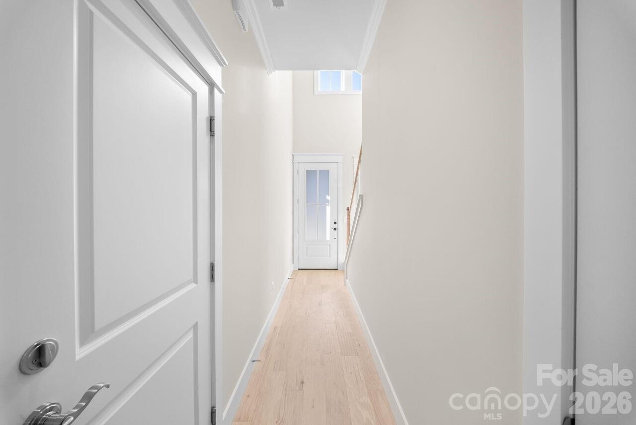 Listing Photo 16