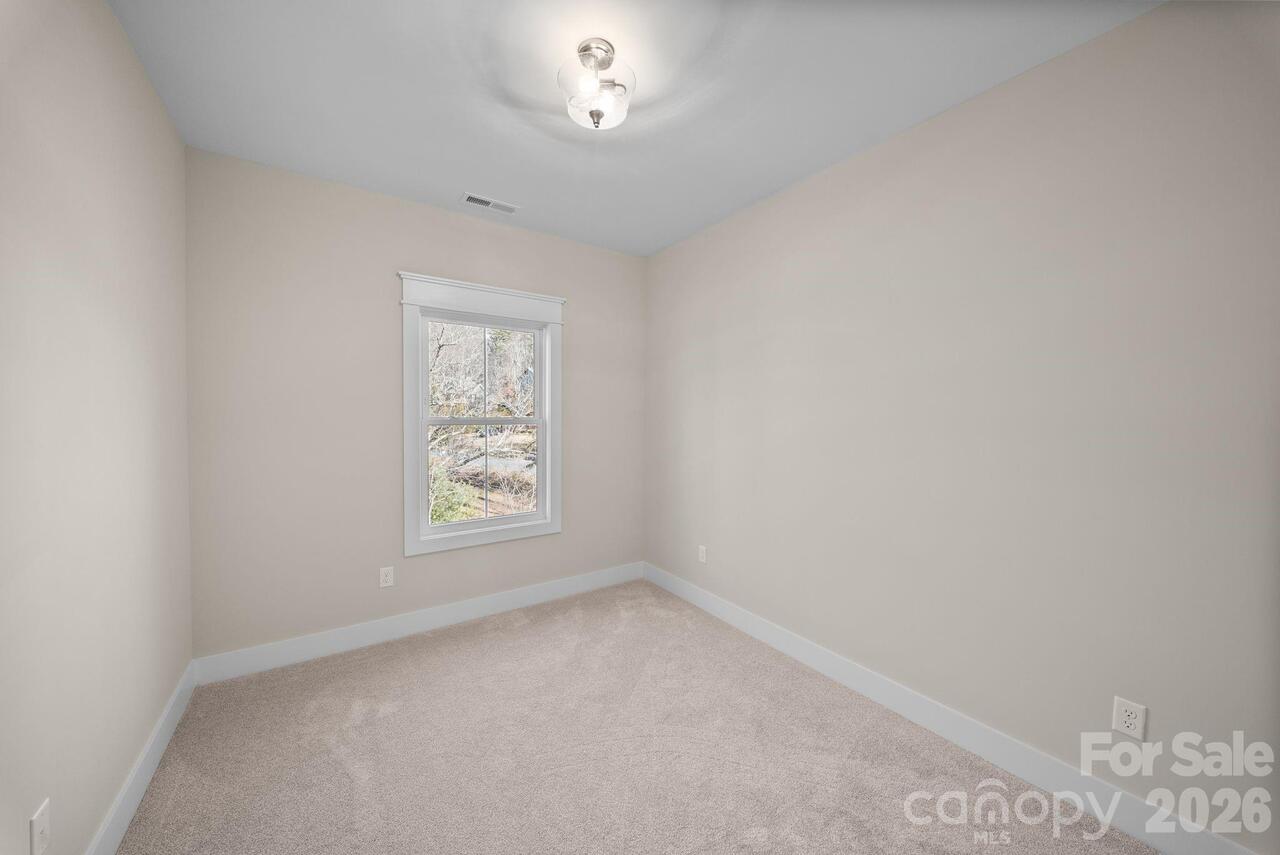 Listing Photo 28