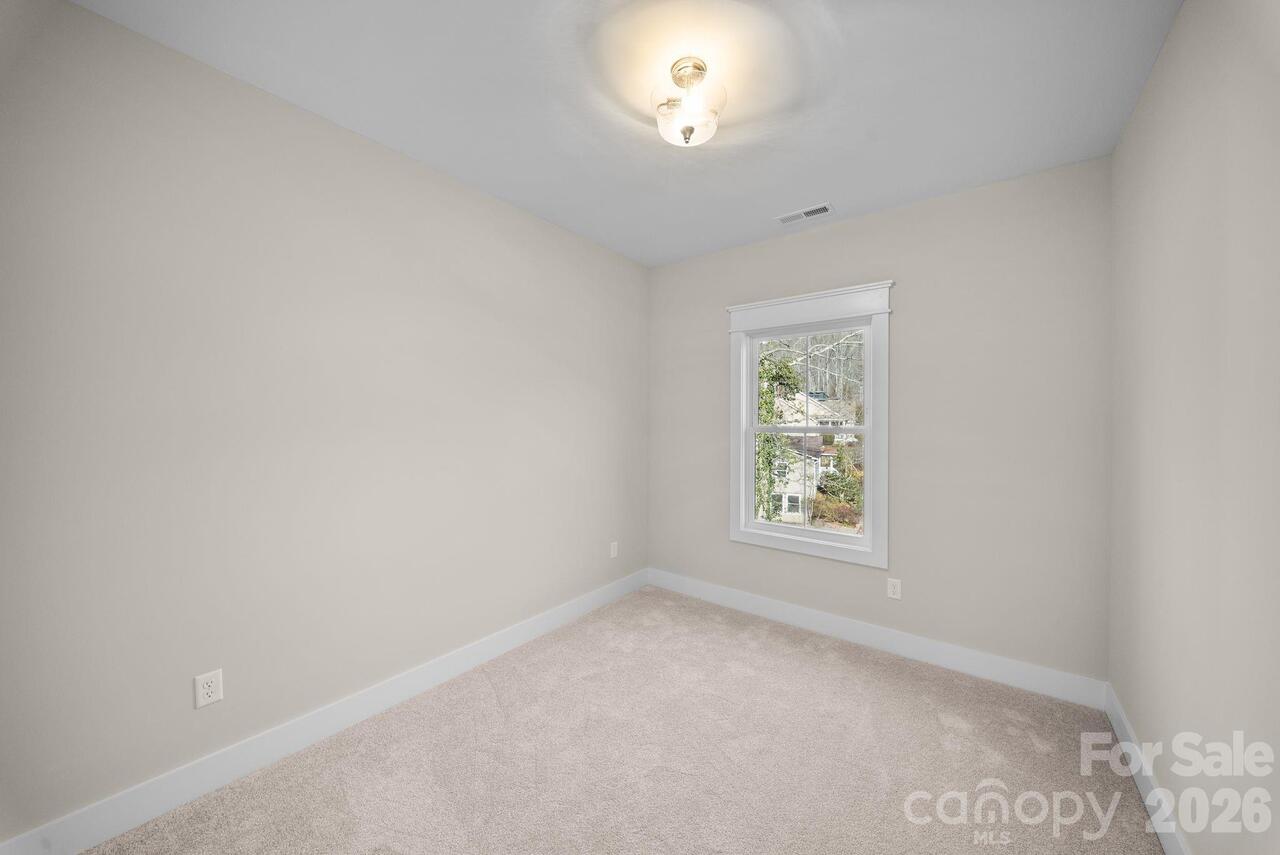 Listing Photo 29