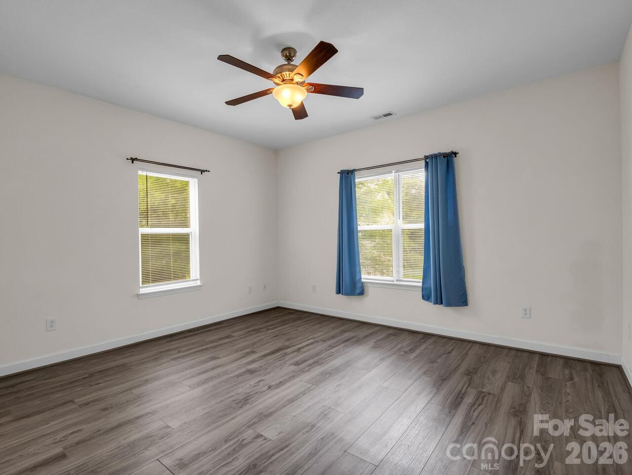 Listing Photo 17