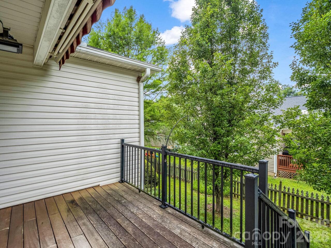 Listing Photo 33