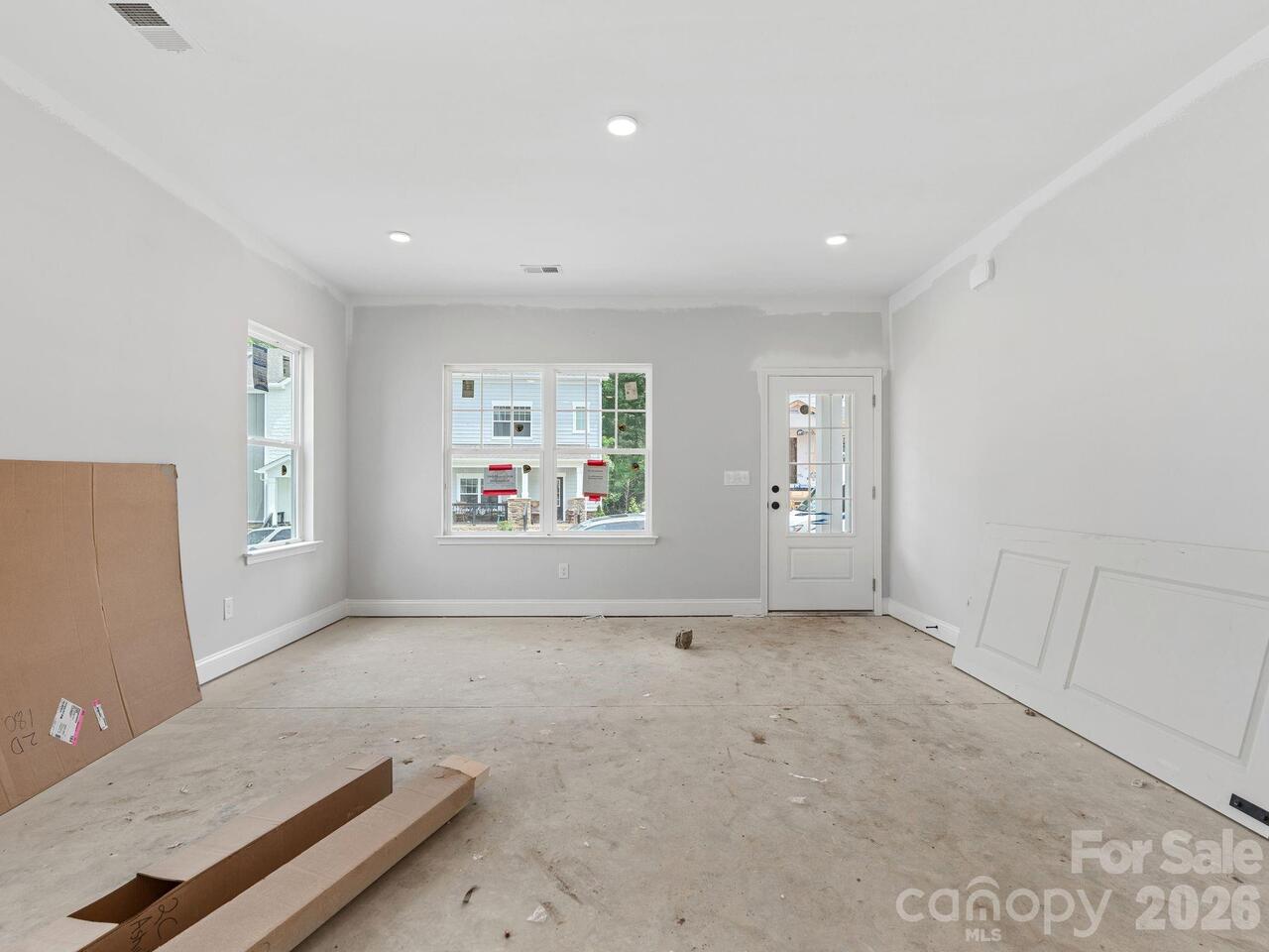 Listing Photo 16