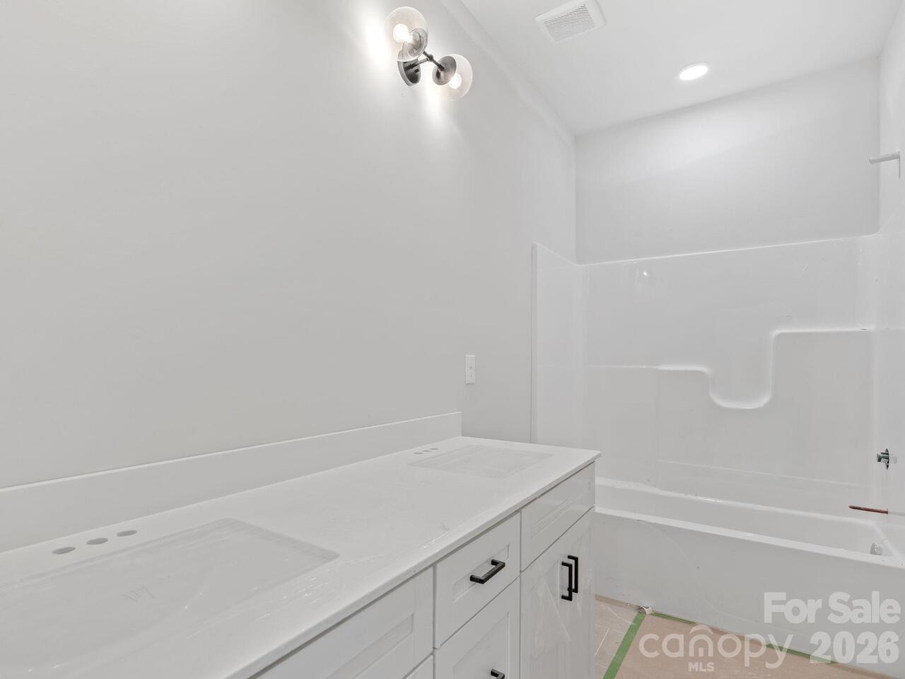 Listing Photo 24