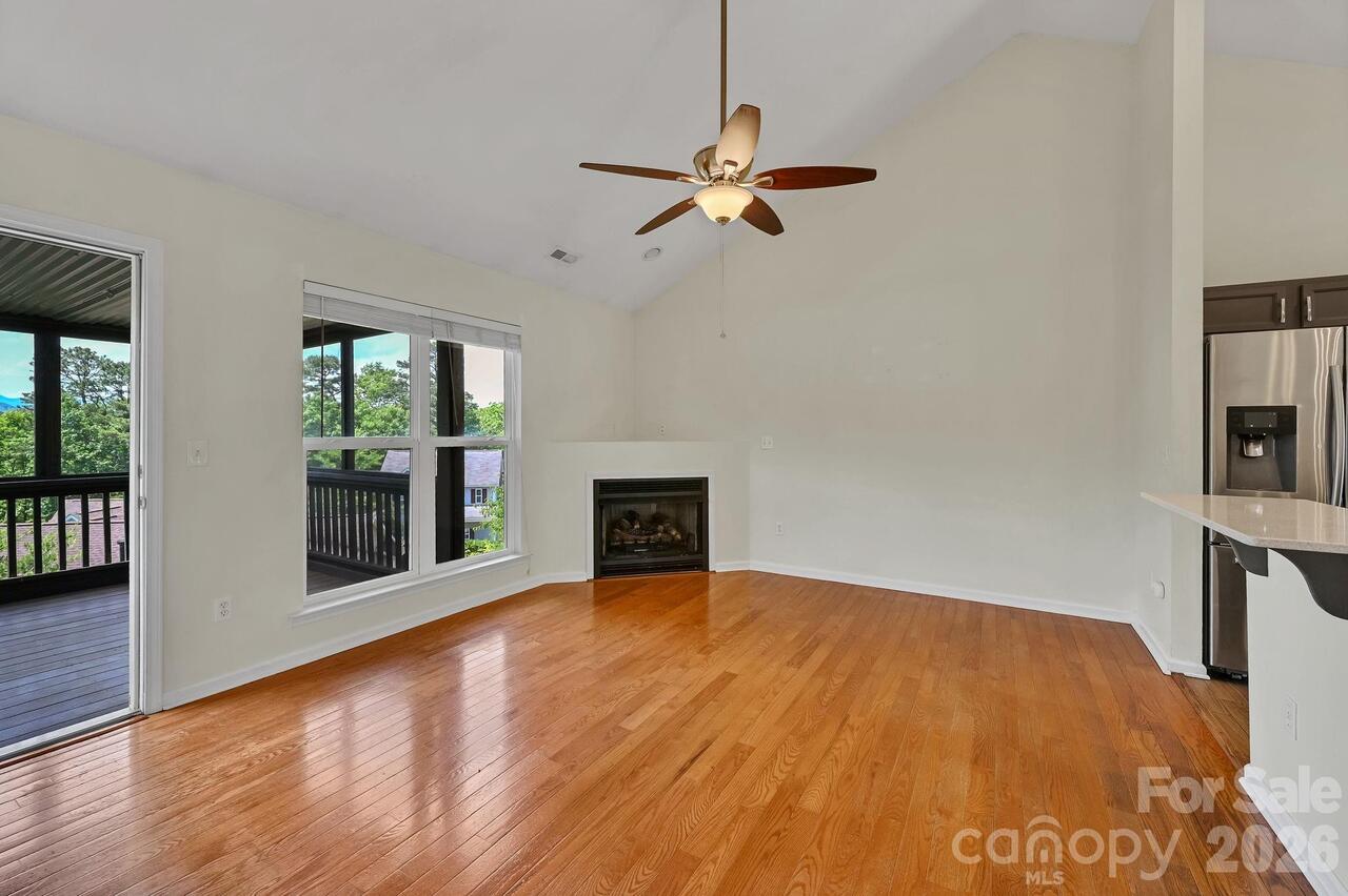 Listing Photo 7