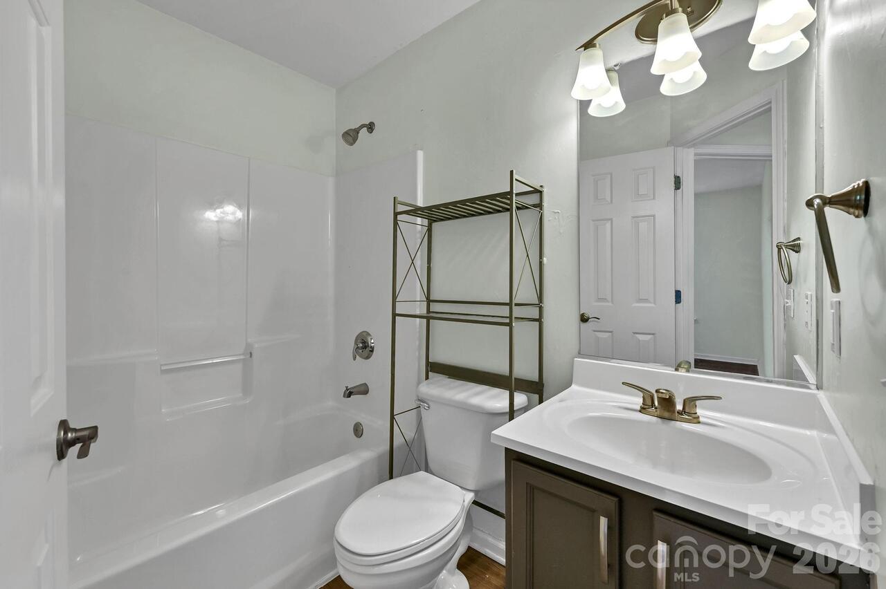 Listing Photo 16
