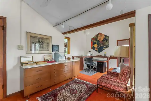 Listing Photo 18