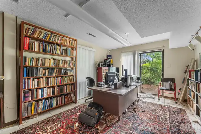 Listing Photo 21
