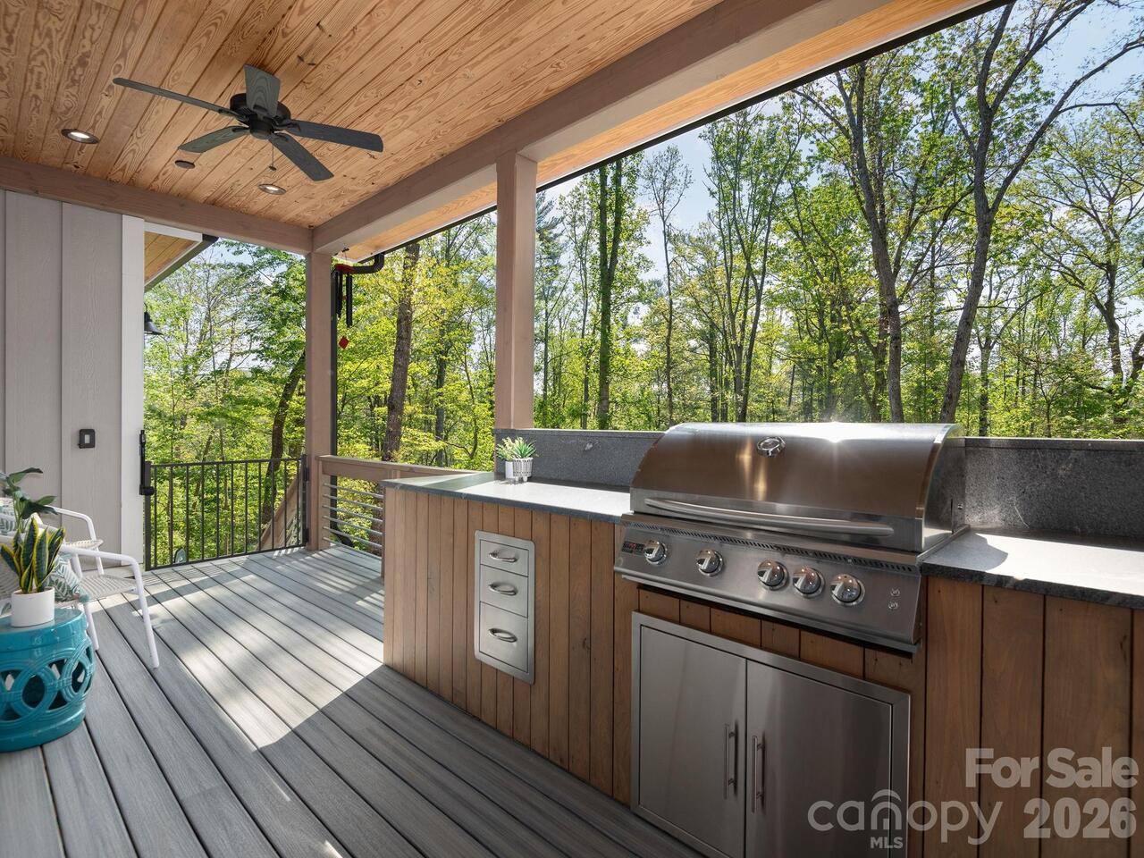 Listing Photo 15