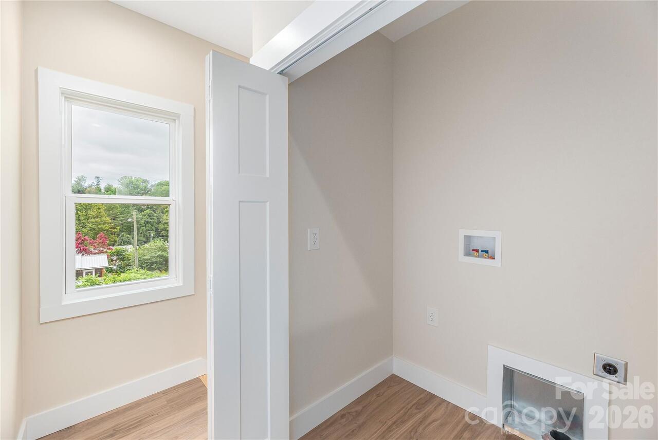 Listing Photo 23