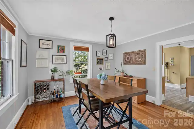 Listing Photo 8