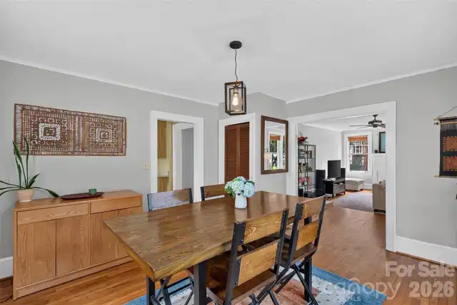 Listing Photo 9