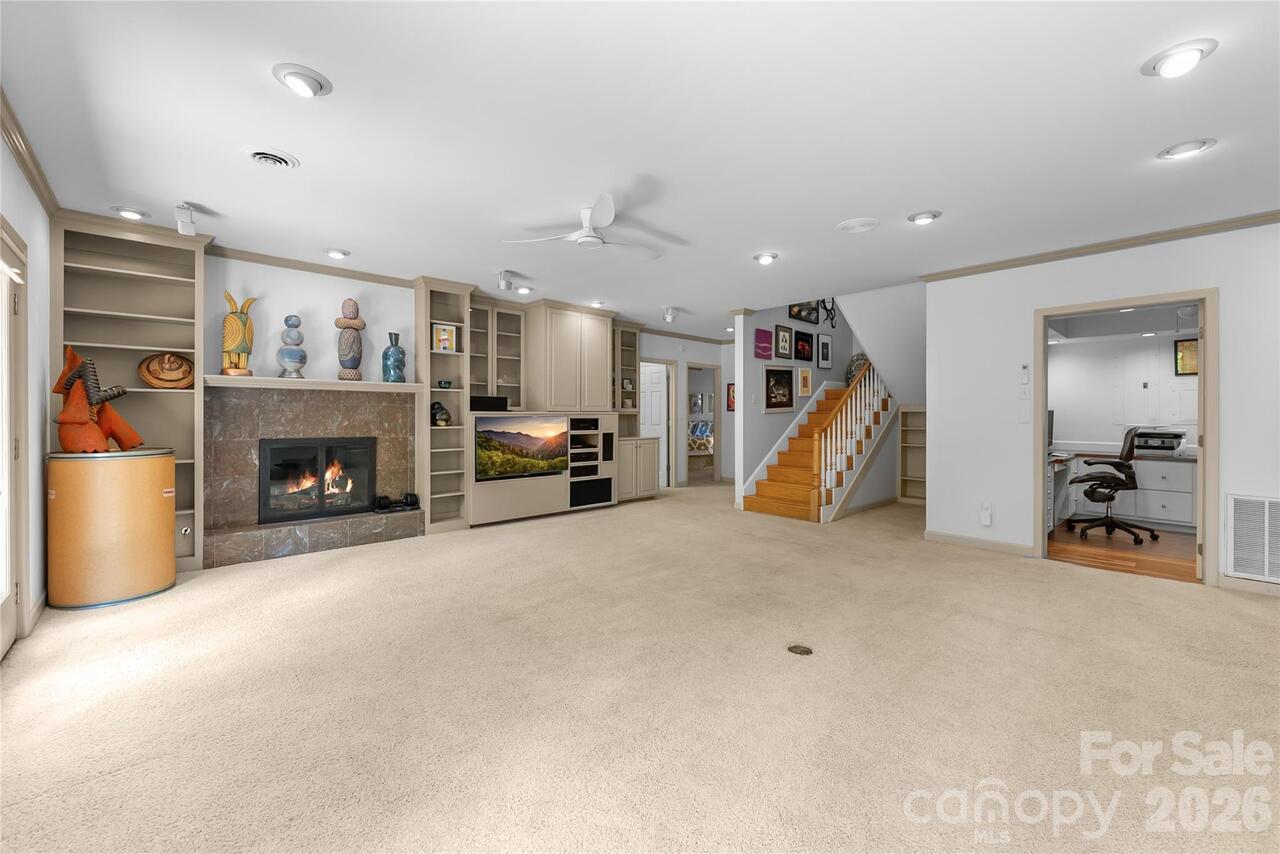 Listing Photo 22