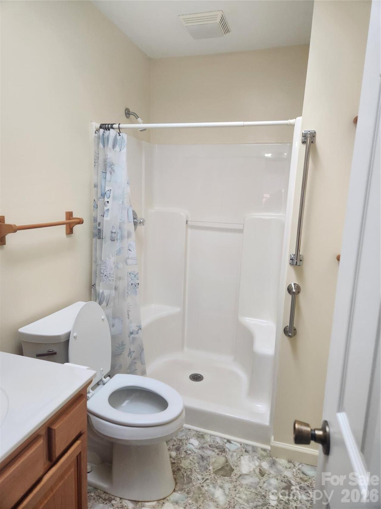 Listing Photo 7