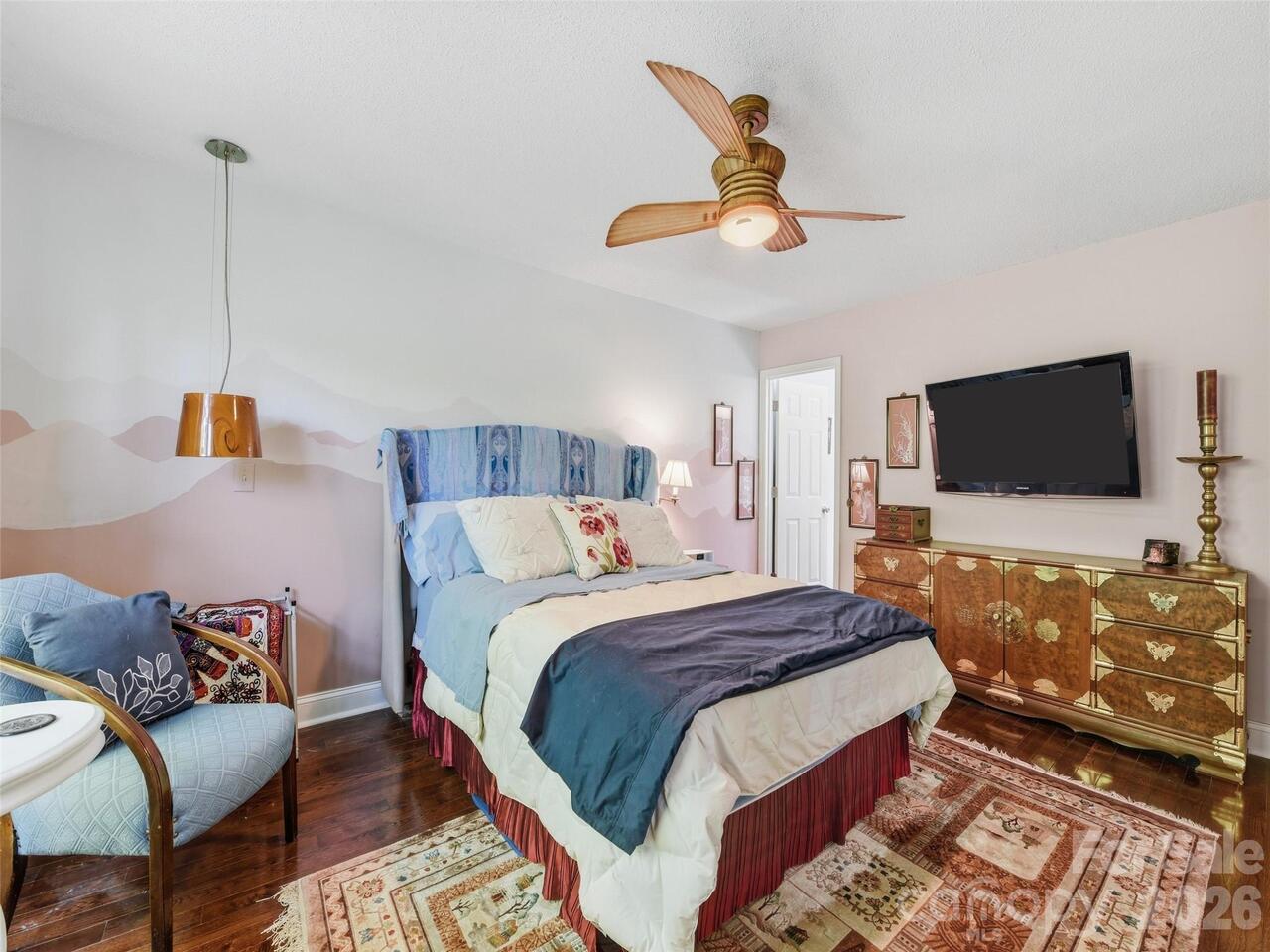 Listing Photo 16