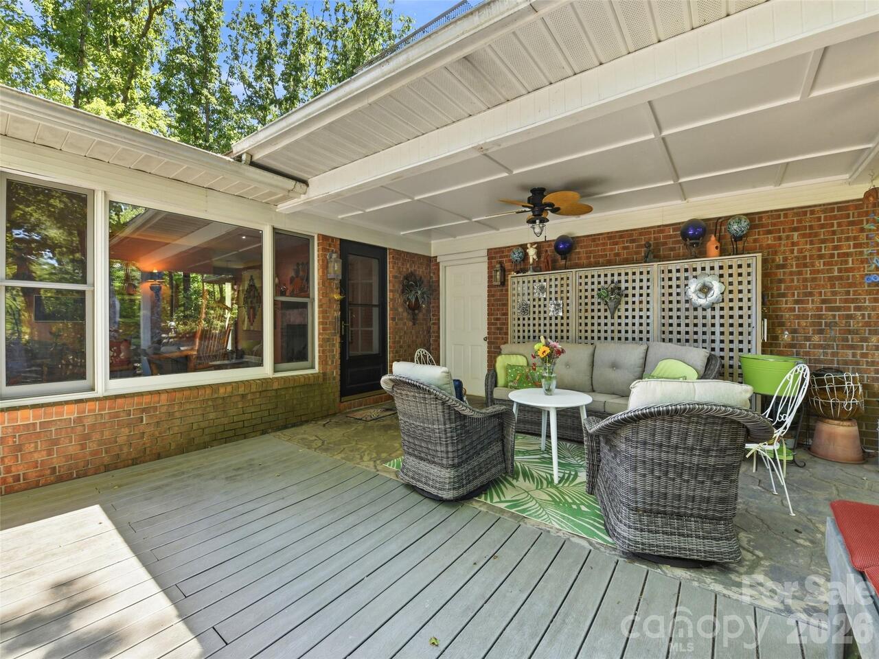 Listing Photo 28