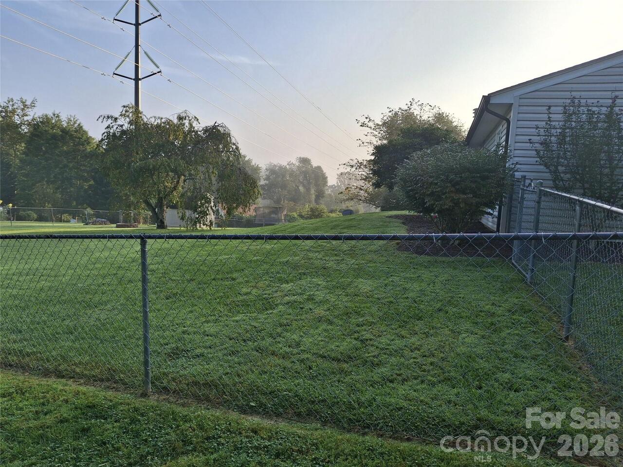 Listing Photo 7