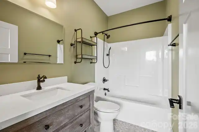 Listing Photo 19