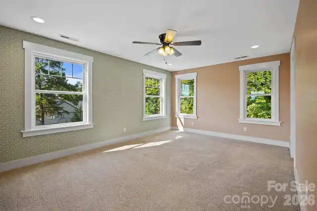 Listing Photo 23