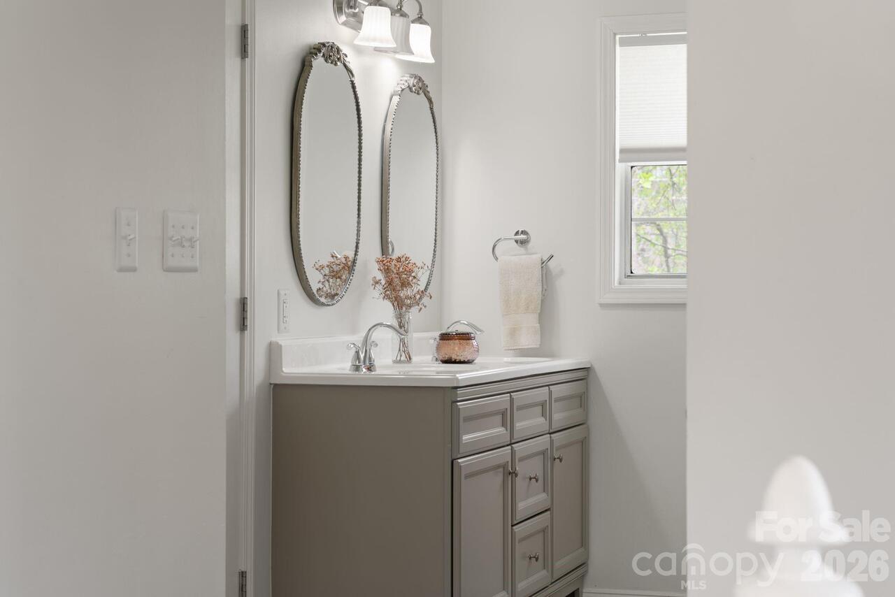 Listing Photo 32