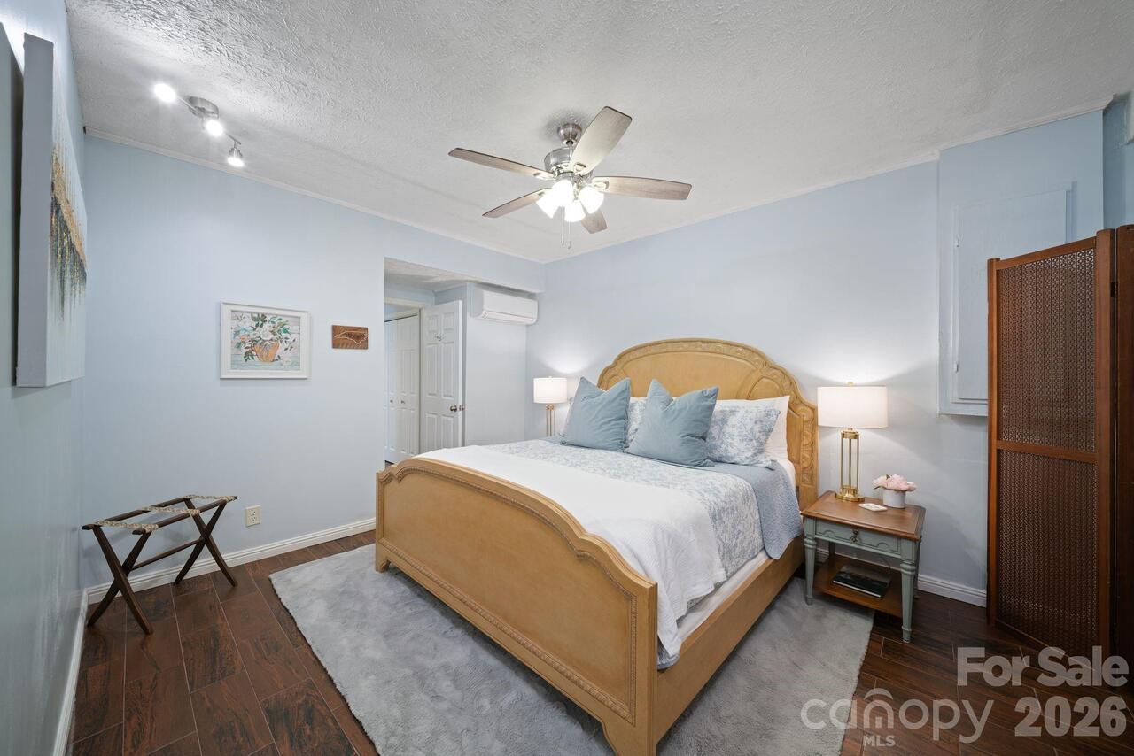 Listing Photo 42