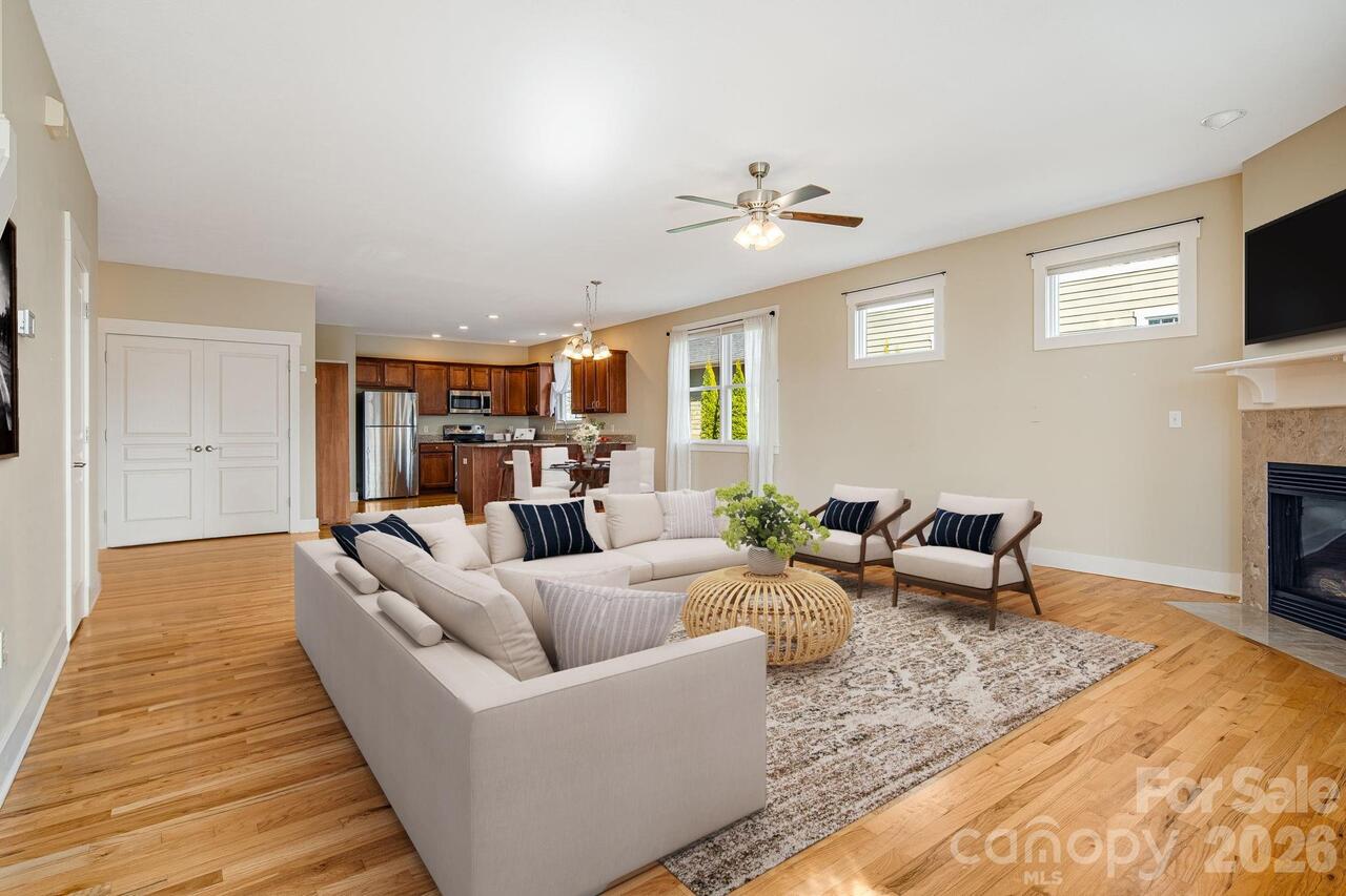 Listing Photo 7