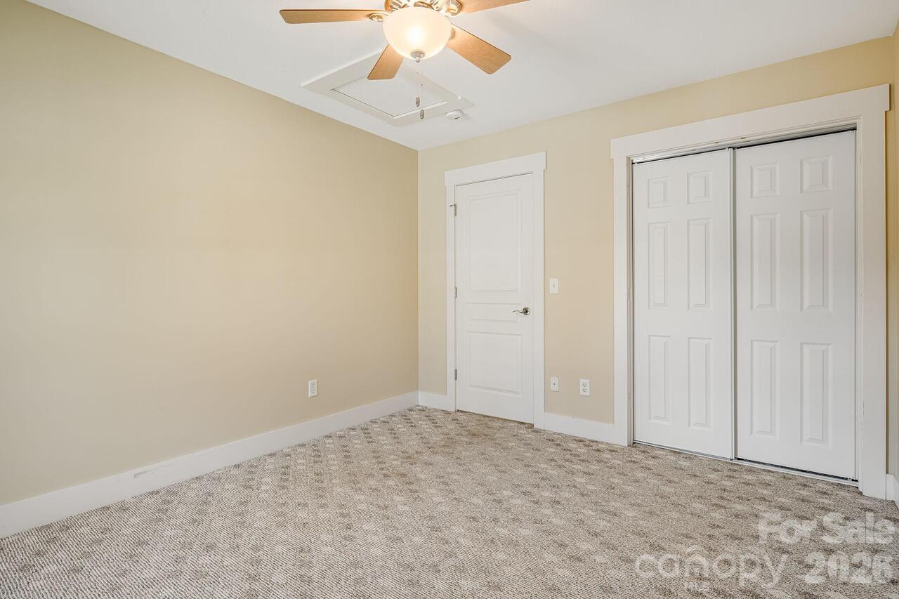 Listing Photo 23