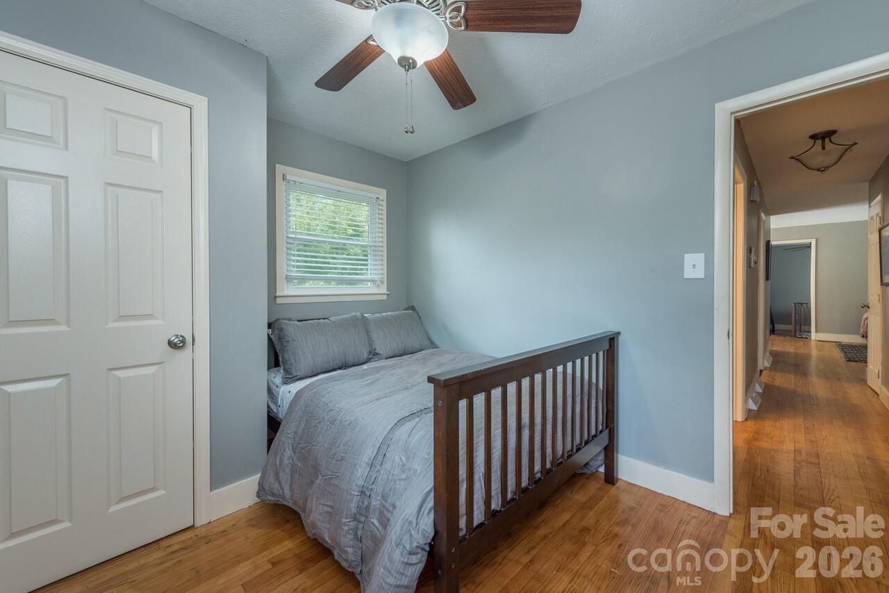 Listing Photo 19