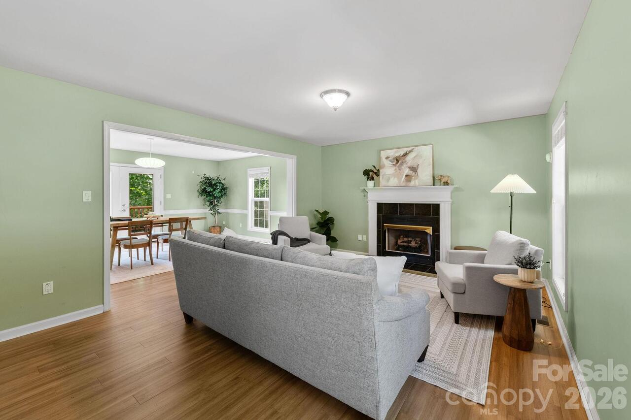 Listing Photo 5