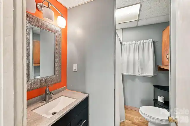 Listing Photo 15