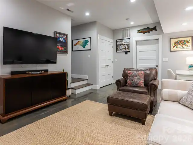 Listing Photo 31