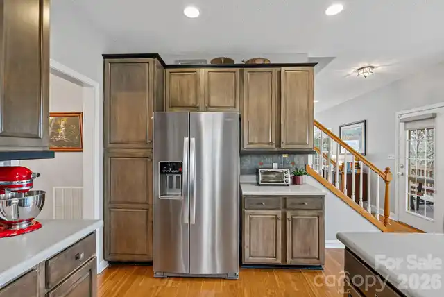Listing Photo 7