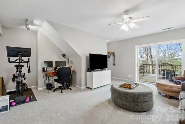 Listing Photo 31
