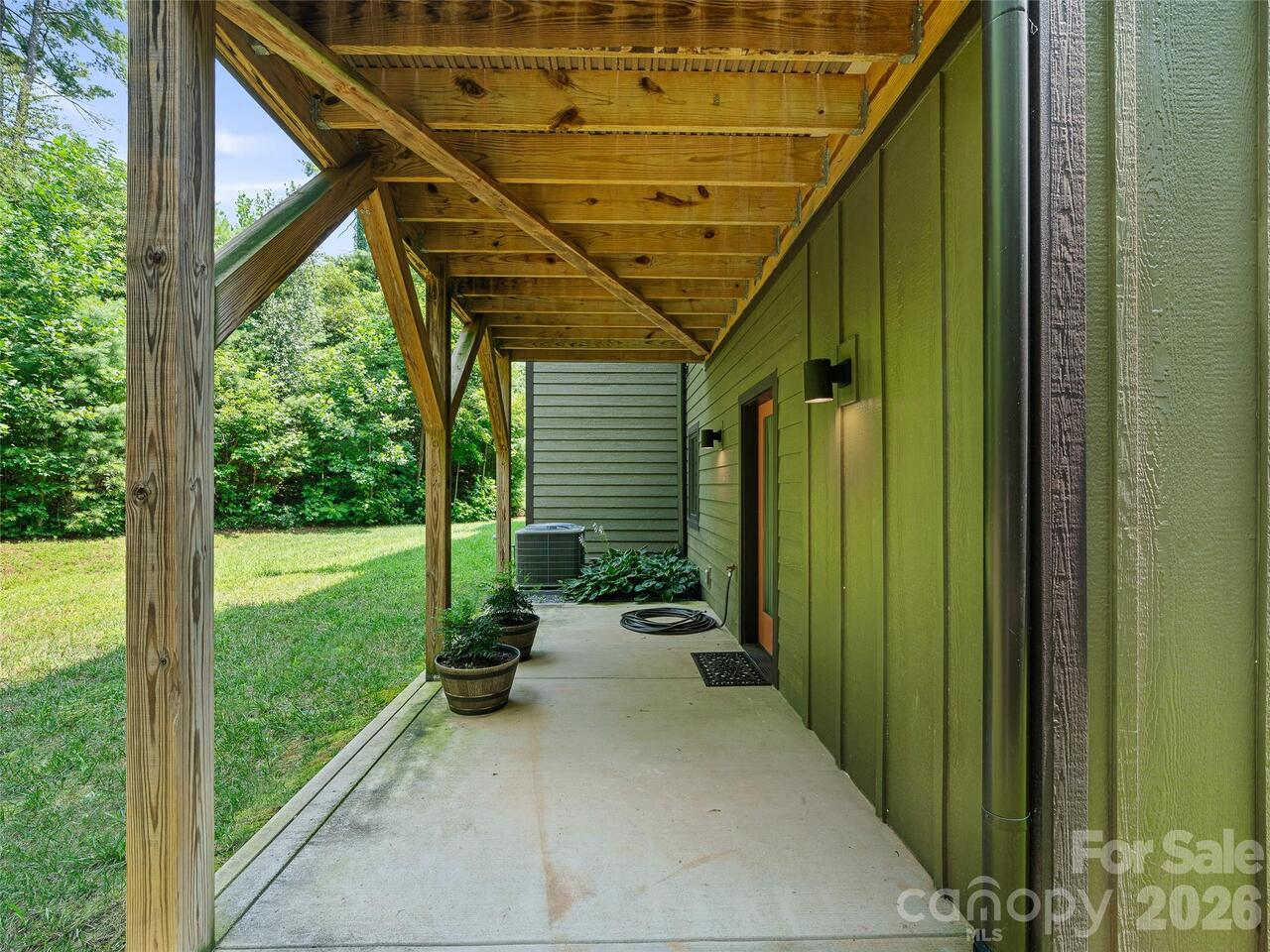 Listing Photo 32