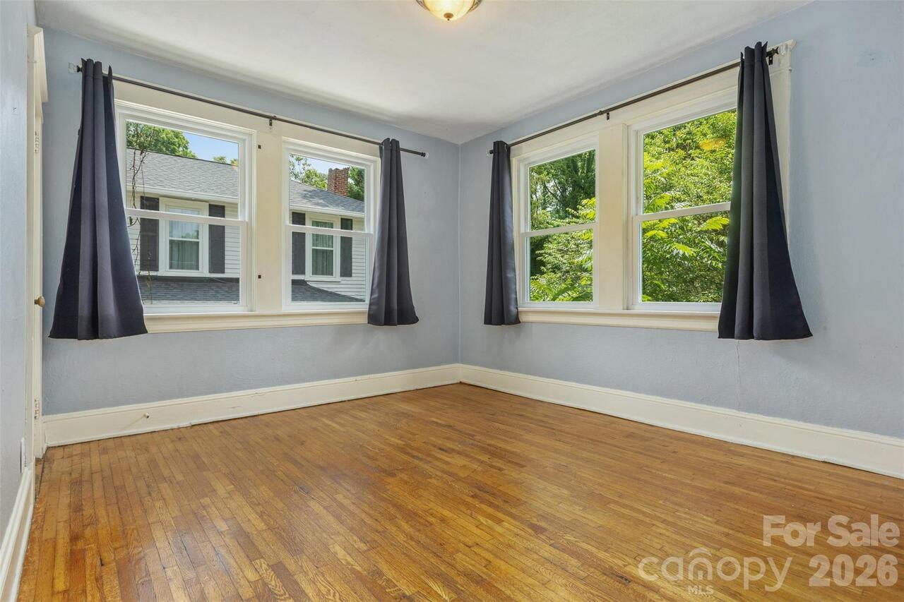 Listing Photo 15