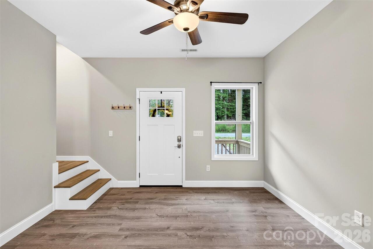 Listing Photo 6