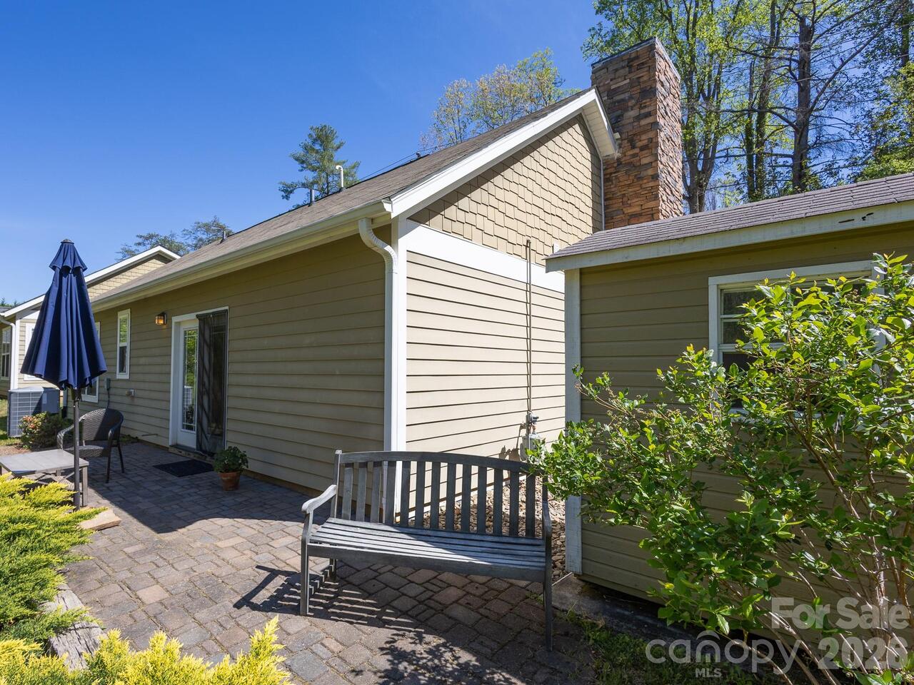 Listing Photo 17