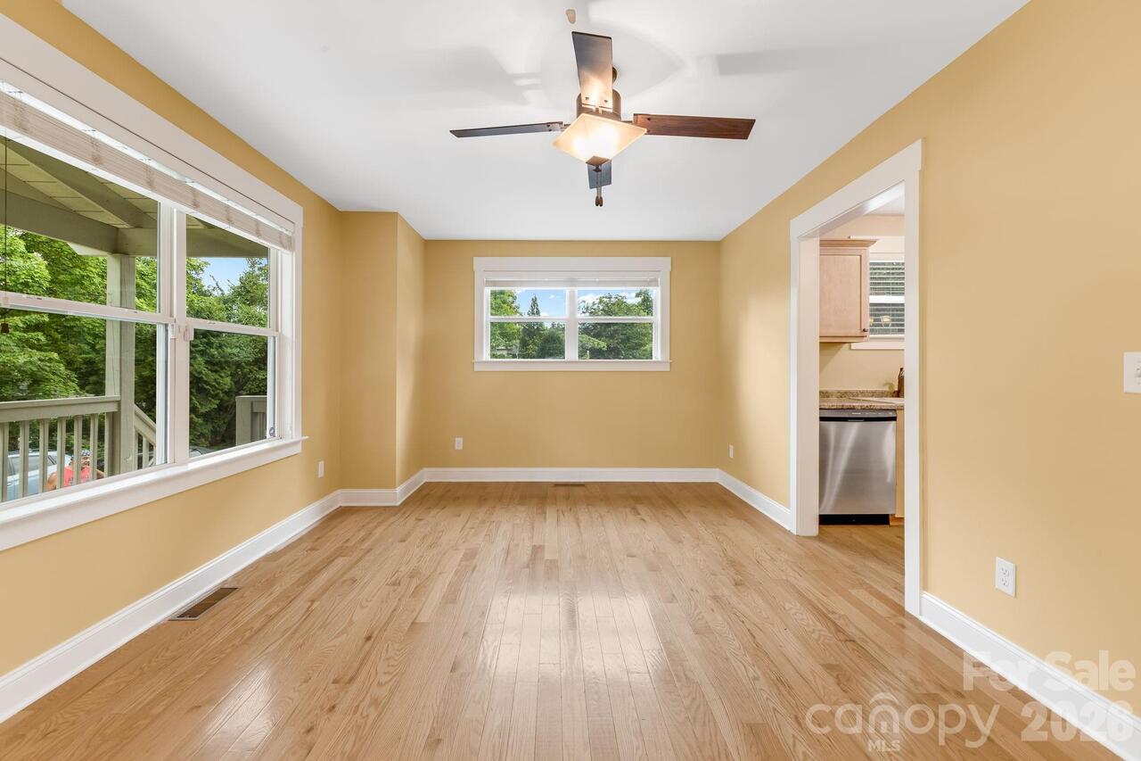 Listing Photo 9