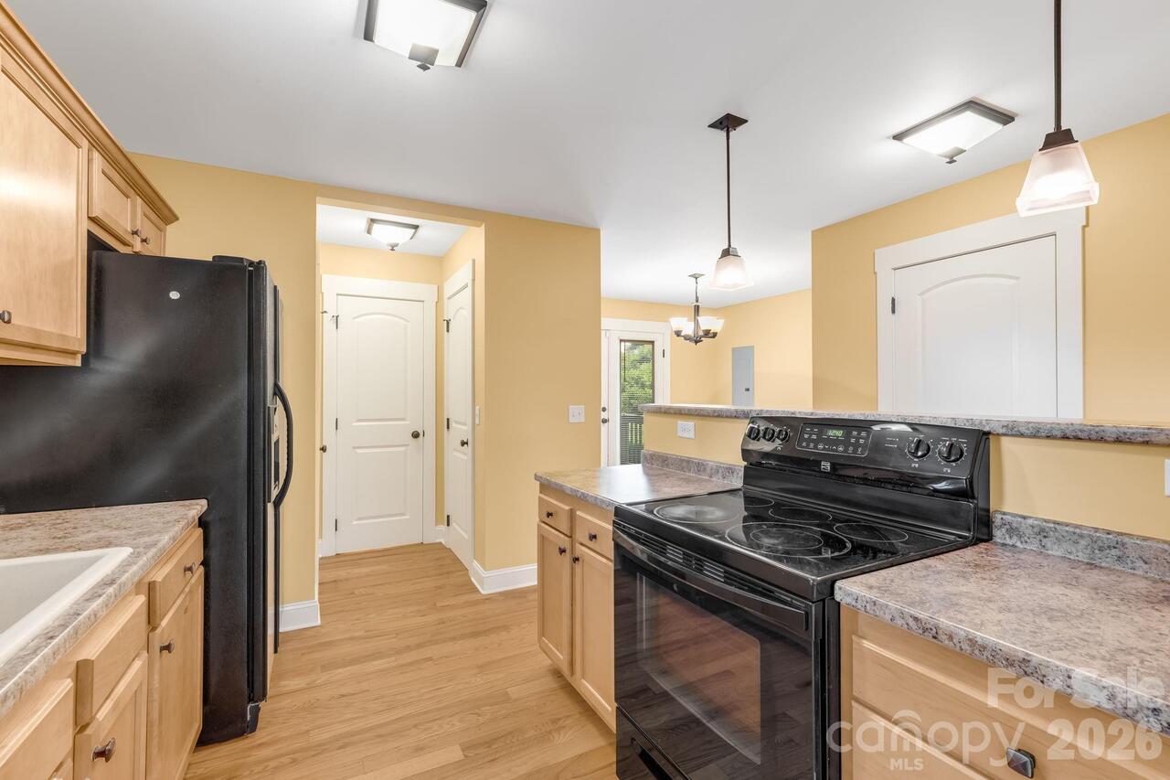 Listing Photo 13