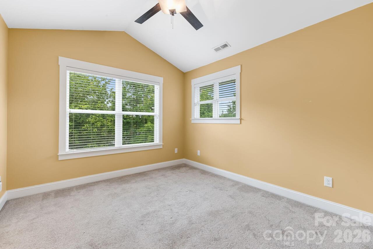Listing Photo 22