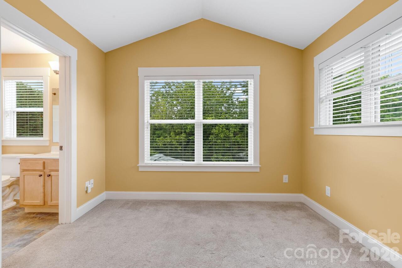 Listing Photo 23